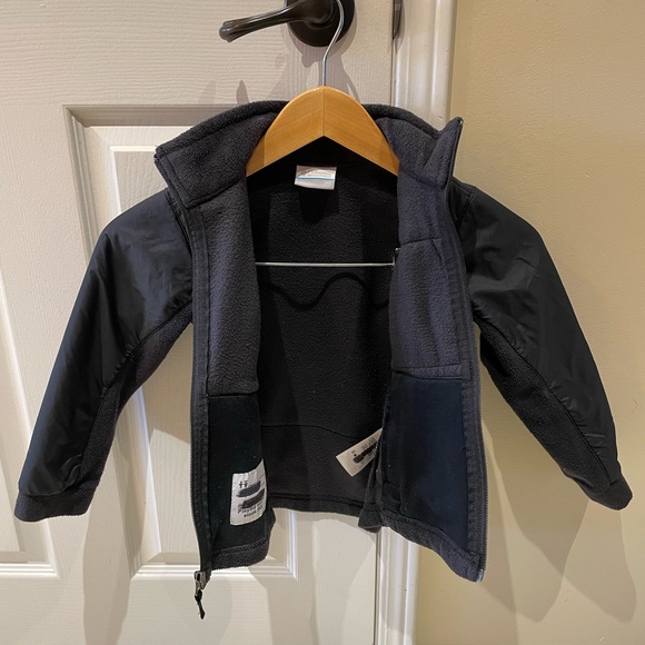 Black Columbia wind proof, fleece jacket XXS (4-5) - Picture 3 of 7